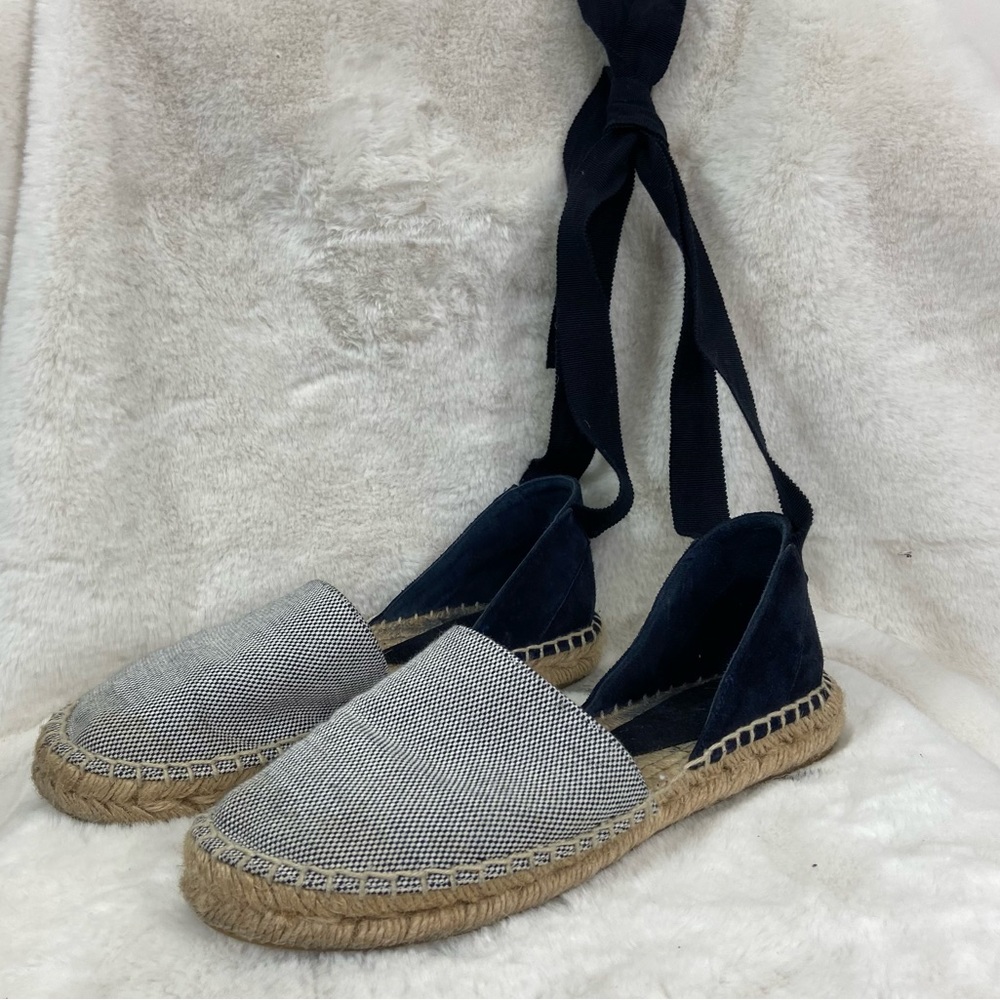 Vince blue gladiator ankle wrap espadrilles. Size 7M